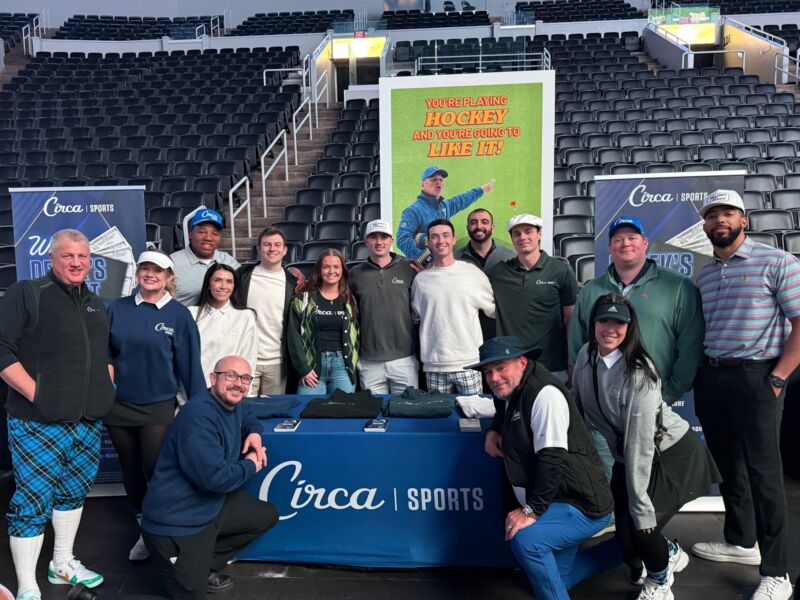 Image for the Tweet beginning: The #CircaSports team is here